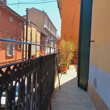 Апартаменты Adeline House *